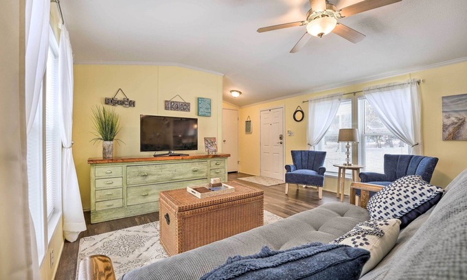 South Haven House | Charming South Haven Home - Great Location!