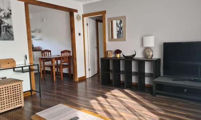 Dadlington Apartment | Charming spacious 2 bed apartment in quiet area