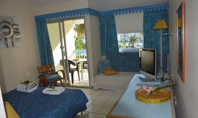 Tartane Apartment | CHARMING STUDIO IN LES TROIS ÎLETS - SWIMMING POOLS - SPA