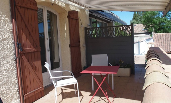Grabels Apartment | Charming studio: quietness next to Monpellier attractivity.