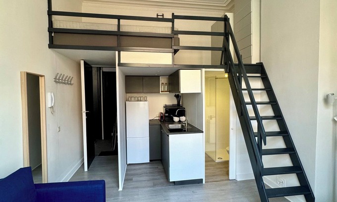 Altitude 100 Apartment | Charming studio with a mezzanine bedroom