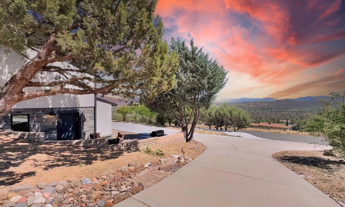 Iron Springs Apartment | Charming studio with WiFi and AC in fabulous Prescott