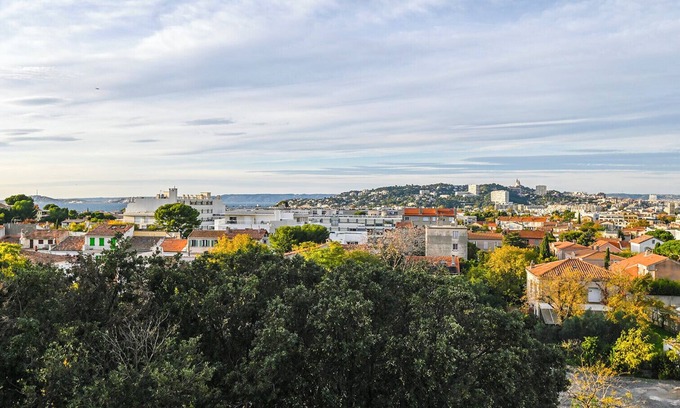 Mazargues Apartment | Charming T3 with WiFi - balcony and view