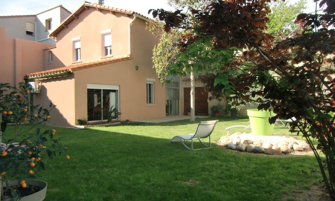 Elne Villa | Charming town on 400m² of fully enclosed land