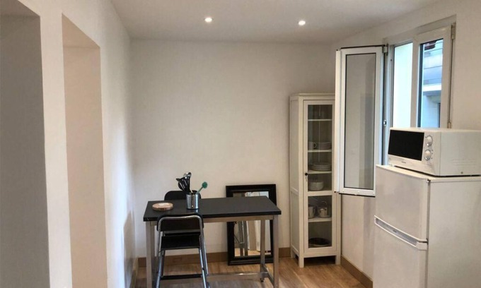 Gambetta Apartment | Charming two-room apartment 2 minutes from La Défense