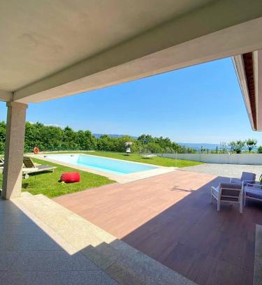 Vila Verde Villa | Charming Villa in São Miguel do Prado with Private Pool