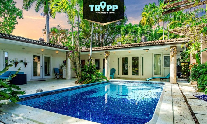 Fort Lauderdale House | Charming Waterfront Pool Home