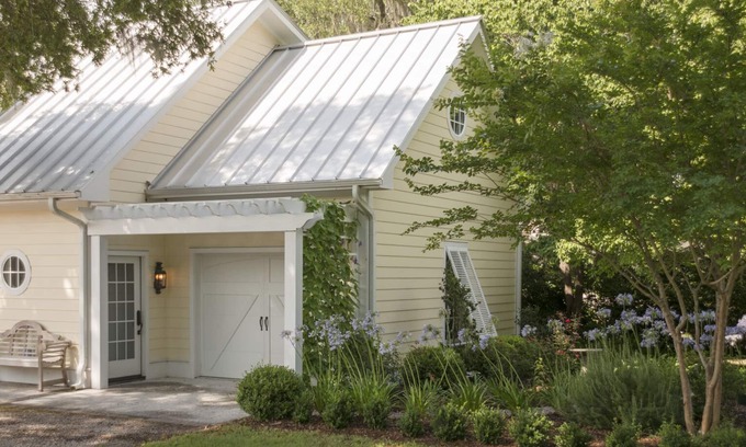 Beaufort Cottage | Charming Waterfront Carrriage nHouse