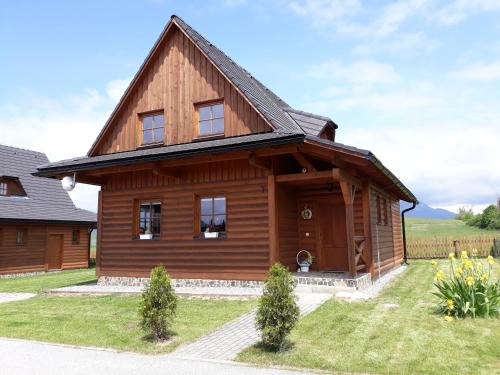 Liptovsky Trnovec Cabin | Chata Liptovská Mara
