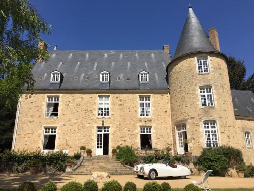 Yvre-l'Eveque House | Chateau de Vaux