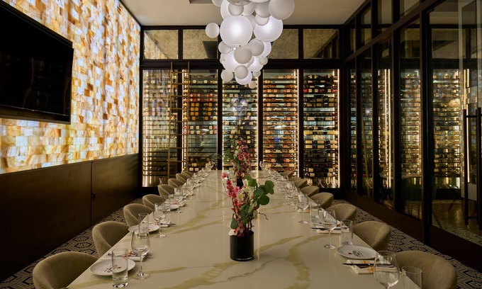 East Brunswick Hotel | Chateau Grande Hotel