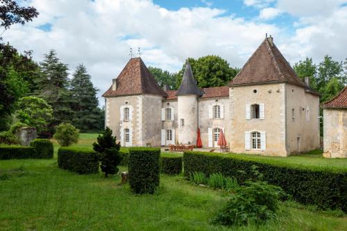 Lisle Bed & Breakfast | Chateau La Rochette