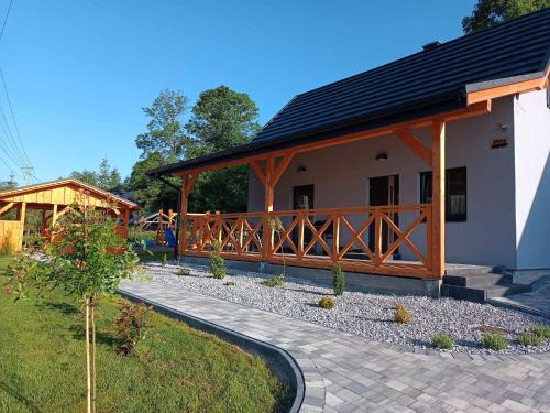 Rycerka Gorna Villa | Chaty Baribala- Domki w Górach z Balią z Jacuzzi Sól