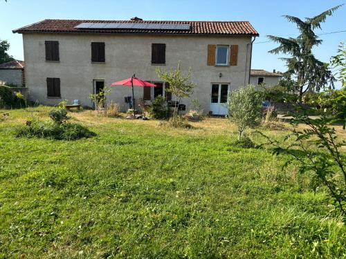 Mazerolles House | CHEZ BENOIT, Chambres chez l'habitant à la campagne
