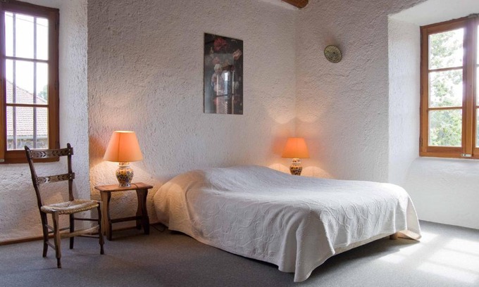 Bains Bed & Breakfast | Chez Caroline chambres d'hôtes