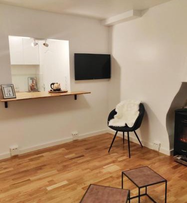Pantin Apartment | Chez Fanny. - studio Cosy Paris 21m2 Porte de Pantin. 2-3 pers