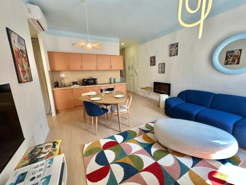 Opera Apartment | Chez Laura & Thomas - appartement T3 centre ville, proche Vieux Port, Opéra, Place aux Huiles