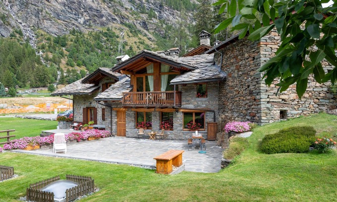Arvier House | Chez Les Roset by Interhome