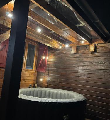 L'Isle-Jourdain Ski Chalet | Chez Mamie
