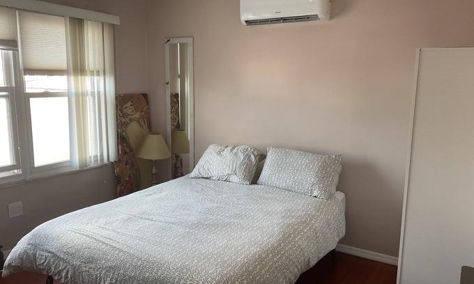 Flatlands Apartment | Chic 2-bedroom apartment