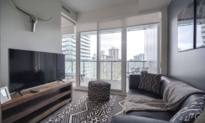 Church and Wellesley Apartment | Chic 2BR Oasis with Skyline Views near Berczy Park