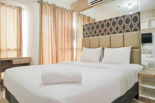 Kayu Putih Apartment | Chic and Cozy Studio at Tifolia Apartment By Travelio
