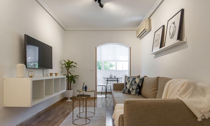 Timon Apartment | CHIC AND RENOVATED APARTMENT IN IFEMA -FERIA DE MADRID - AIRPORT