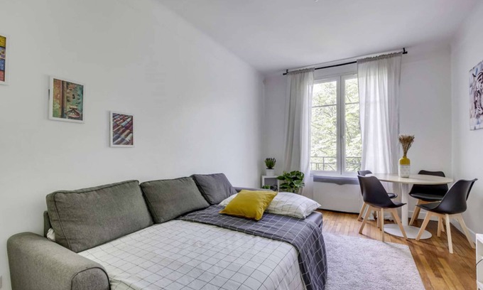 Plateau - Mont-Valerien Apartment | Chic apart near Paris - La Defense