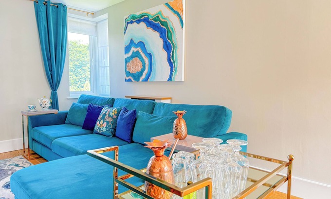 Kew Apartment | Chic Blue Comfort in Richmond