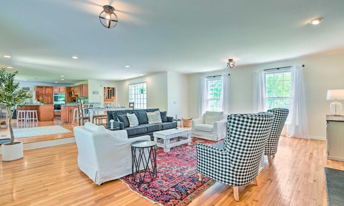 Kingston Springs House | Chic Nashville-Area Retreat with Private Pool!