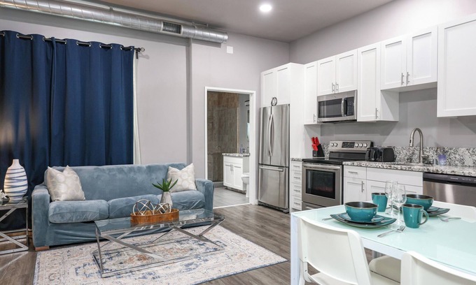 Cortez Hill Apartment | Chic One bedroom near Little Italy downtown San Diego