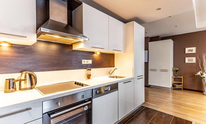 Bomonti Apartment | Chic Residence Flat with Central Location in Sisli