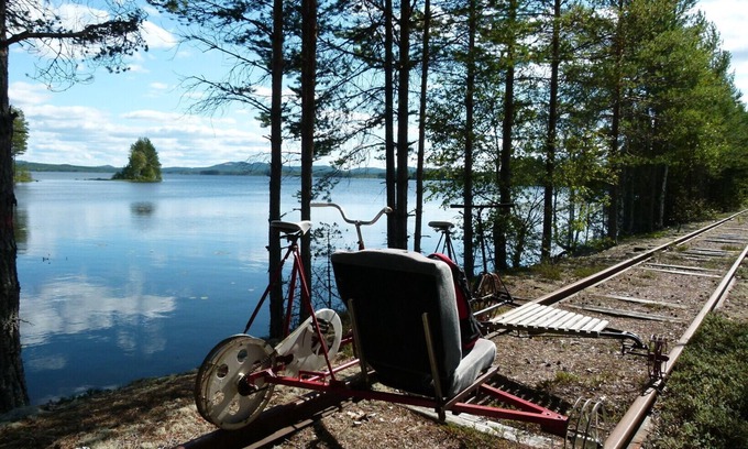 Mora House | Child-friendly holiday home close to the lake