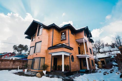 Srinagar Cabin | Chinar Wood Cottage