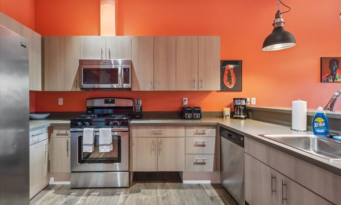 Belmont Apartment | Chinook Suite - 203 in Portland