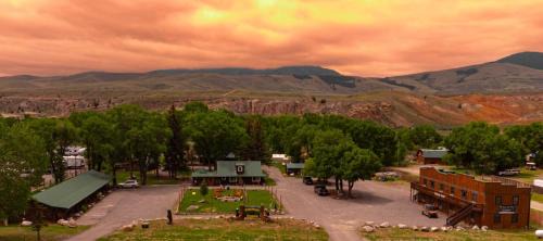 Dubois Hotel | Chinook Winds Lodge
