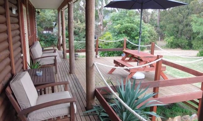 White Beach House | Chloe's Cabin - White Beach
