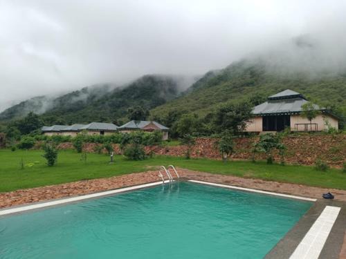 Jhiri Resort | Chokhiwadi Forest Retreat