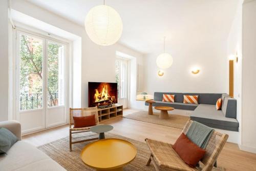 Justicia Apartment | Chueca Fuencarral - 5 Bdrms 5 Baths 12 pax