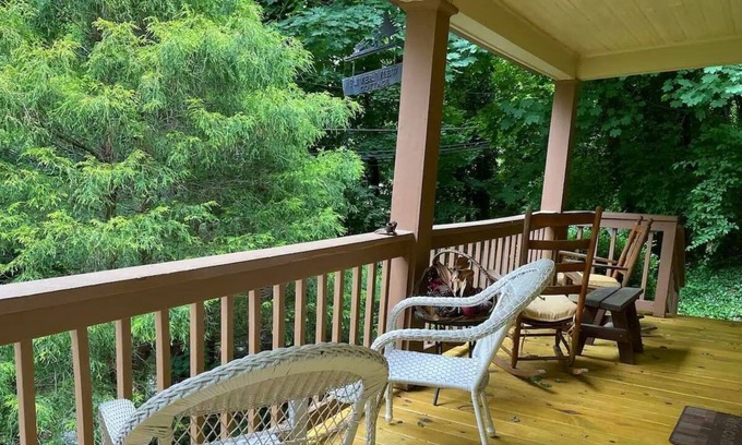 Harpers Ferry Cottage | Church Street Cottage