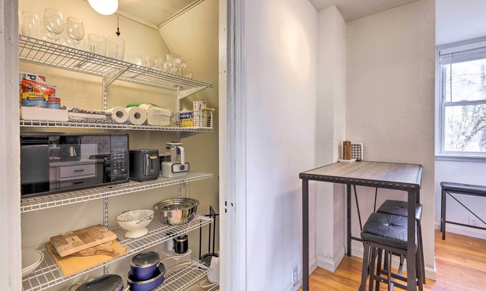 Northside Apartment | Cincinnati Vacation Rental: 6 Mi to Downtown!