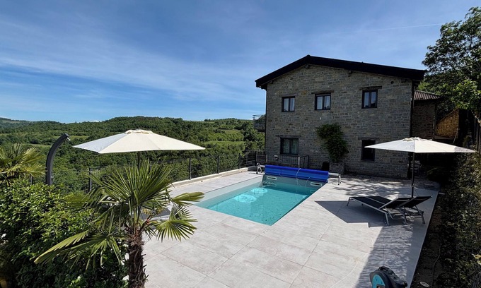 Castelletto Uzzone House | Ciriella STELLA - comfortable and modern holiday home with saltwater pool