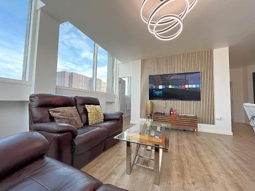 Theatreland Birmingham Apartment | City Centre - Sleeps 4 & Free Parking