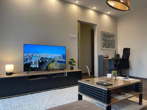 Nagykanizsa Apartment | City Edge Hideaway Apartment