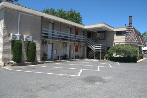Traralgon Hotel | City Gardens Motel