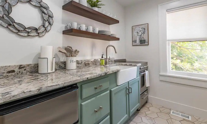 Manhattan House | City Park Historic Carriage House