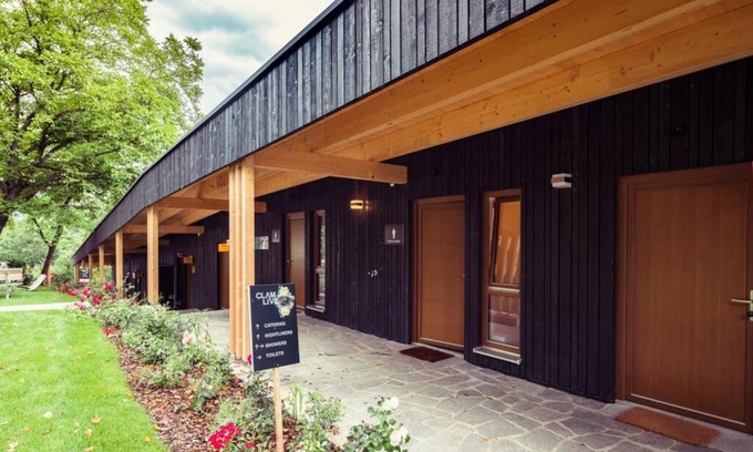 Klam House | ClamLive Lodge