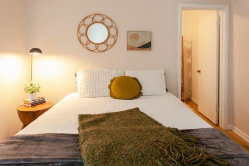 Medford Apartment | Classic & Cozy Apartments - Parking & Close To Dw