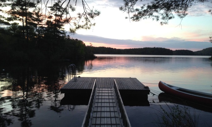 Camden Cabin | Classic Maine Lakefront Cabin—Private dock, modern updates, 3mi to Camden Harbor