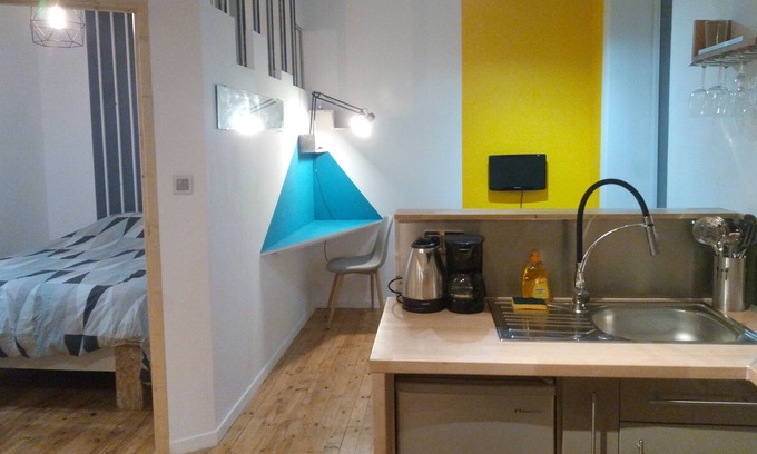 Jacquard - Prefecture Apartment | Classy and Cozy in the center of the city